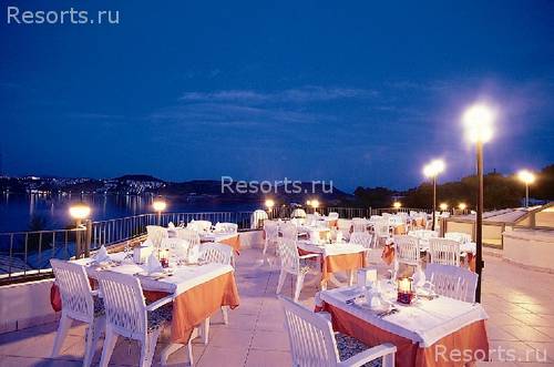 3 S Beach Club 11